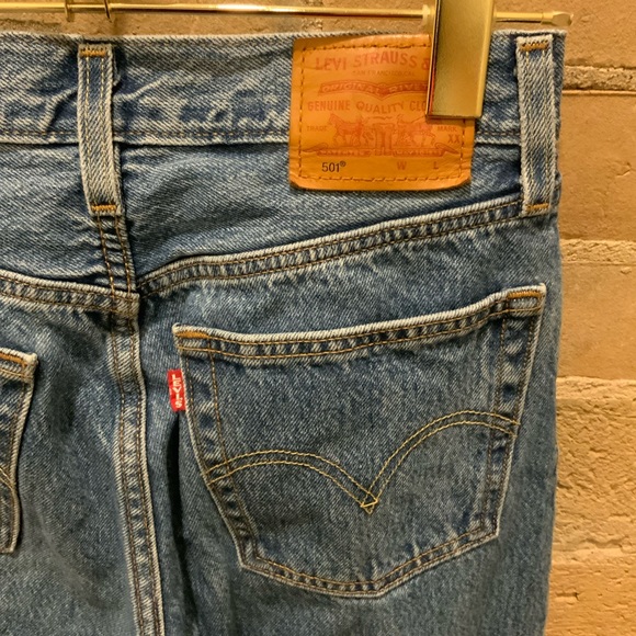 LEVIS 501  Sz 24 - Picture 9 of 10
